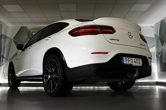 Mercedes-Benz GLC43 7 of 27
