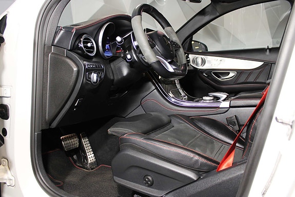 Mercedes-Benz GLC43 12 of 27