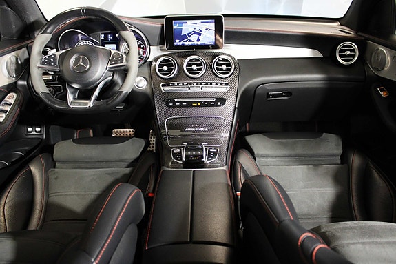 Mercedes-Benz GLC43 11 of 27
