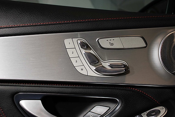 Mercedes-Benz GLC43 23 of 27