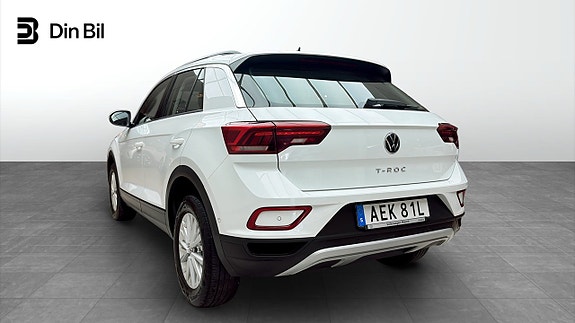 Volkswagen T-Roc 3 of 5