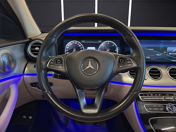 Mercedes-Benz E220 d 15 of 30