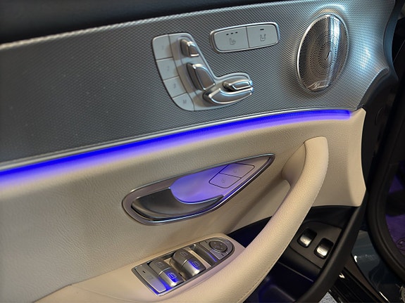 Mercedes-Benz E220 d 17 of 30