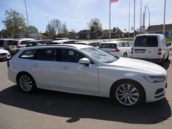 Volvo V90 3 of 4