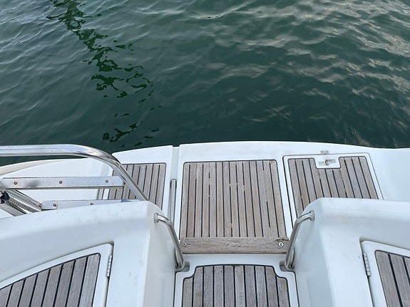 Beneteau Oceanis 411 5 of 5