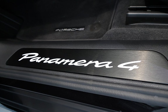 Porsche Panamera 4 11 of 19
