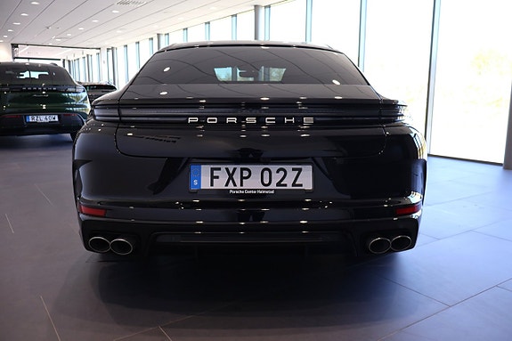 Porsche Panamera 4 6 of 19