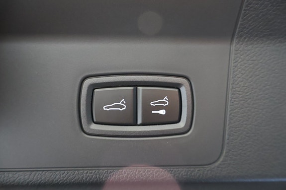 Porsche Panamera 4 9 of 19