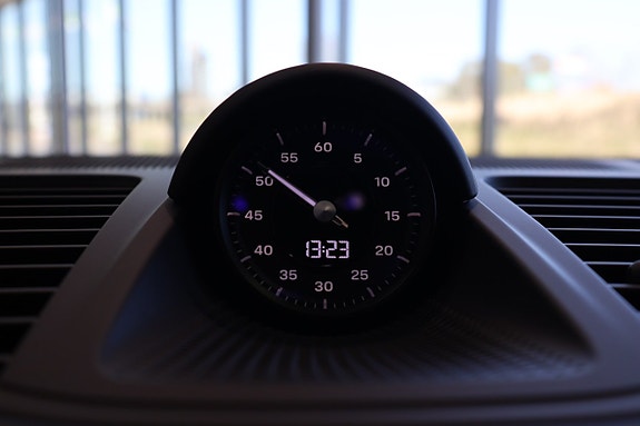 Porsche Panamera 4 17 of 19