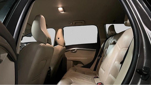 Volvo V70 5 of 5
