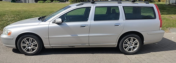 Brugt Volvo V70 2.4