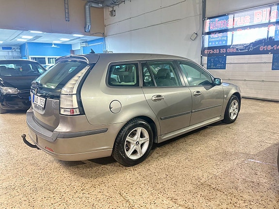 Saab 9-3 4 of 5
