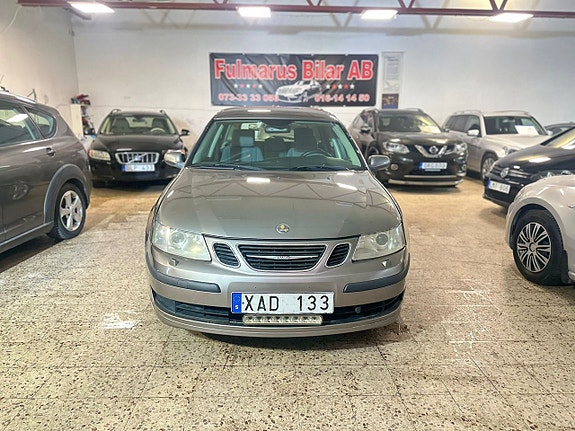 Saab 9-3 2 of 5