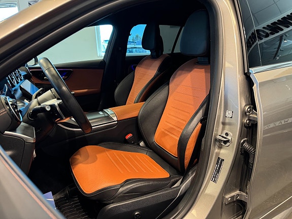 Mercedes-Benz C300 10 of 29