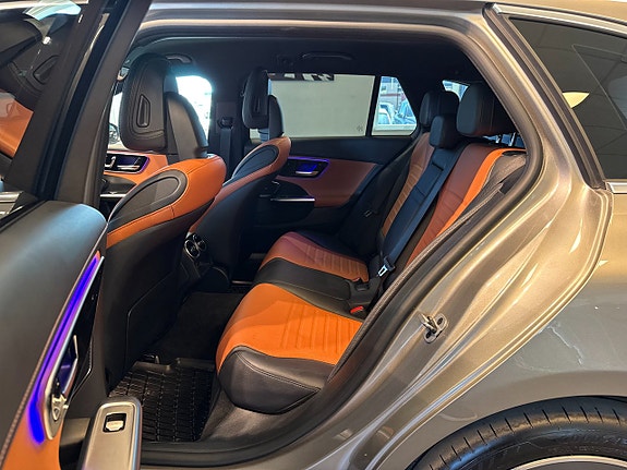 Mercedes-Benz C300 24 of 29