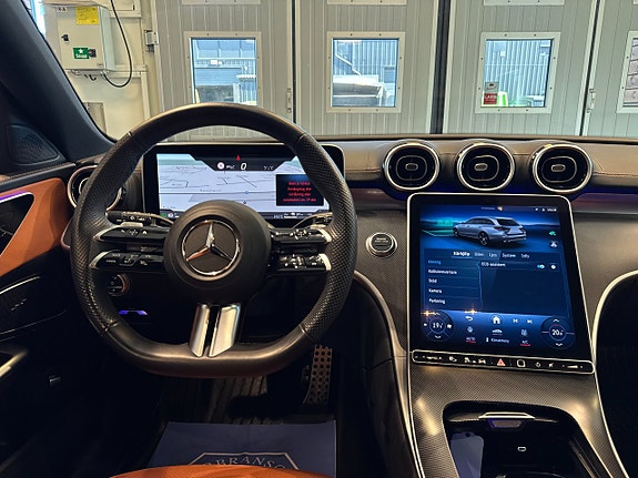 Mercedes-Benz C300 8 of 29