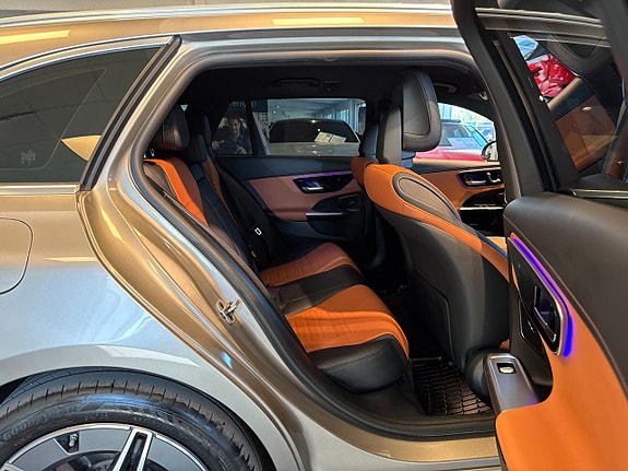 Mercedes-Benz C300 23 of 29