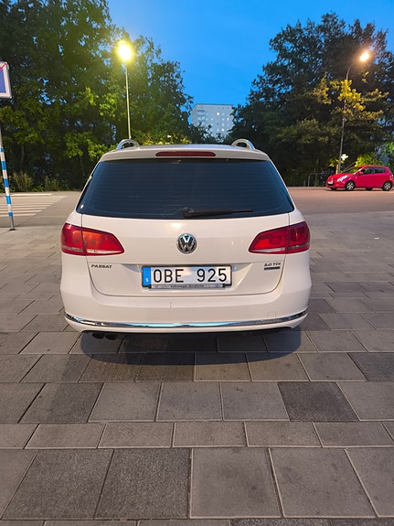 Volkswagen Passat 3 of 11