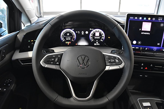 Volkswagen Golf I 11 of 24