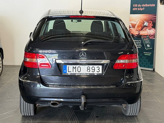Mercedes-Benz B180 5 of 5