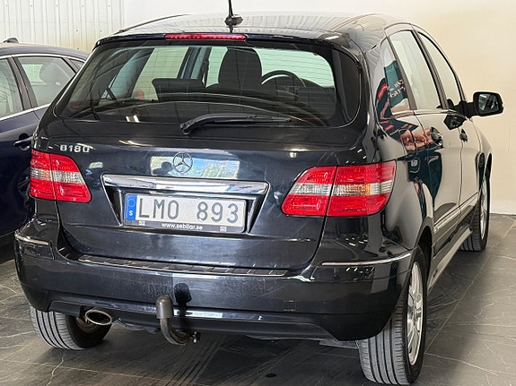 Mercedes-Benz B180 6 of 25