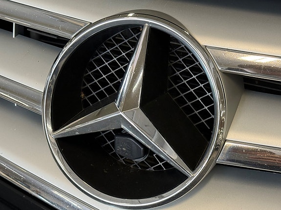 Mercedes-Benz B180 25 of 25