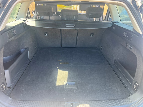 Volkswagen Passat 5 of 5