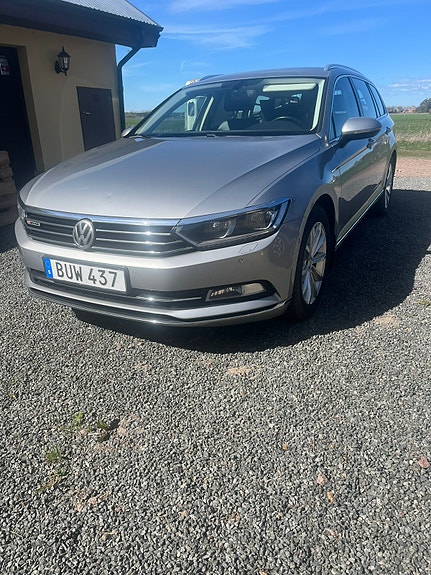 Volkswagen Passat 3 of 5