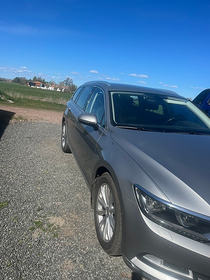 Volkswagen Passat 4 of 5