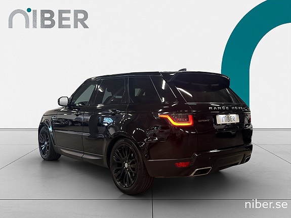 Land Rover Range Rover Sport 5 of 5