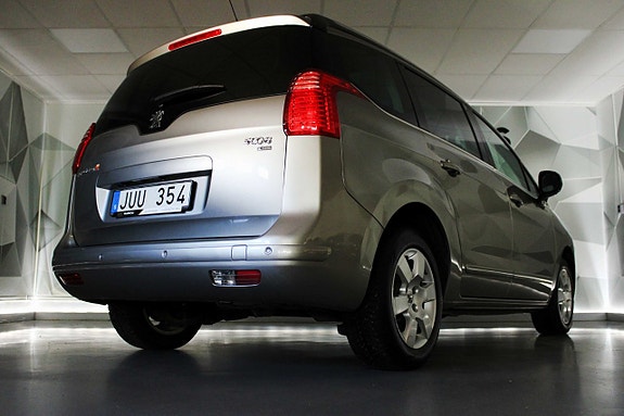Peugeot 5008 8 of 27
