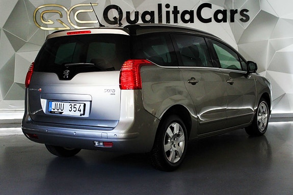 Peugeot 5008 4 of 5