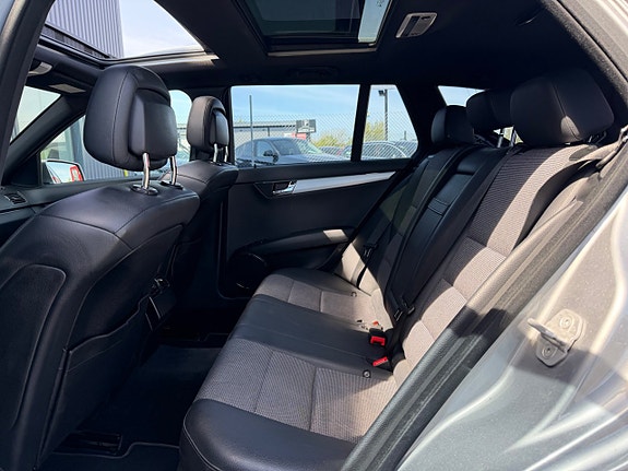 Mercedes-Benz C250 20 of 21