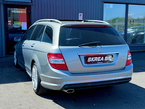 Mercedes-Benz C250 8 of 21