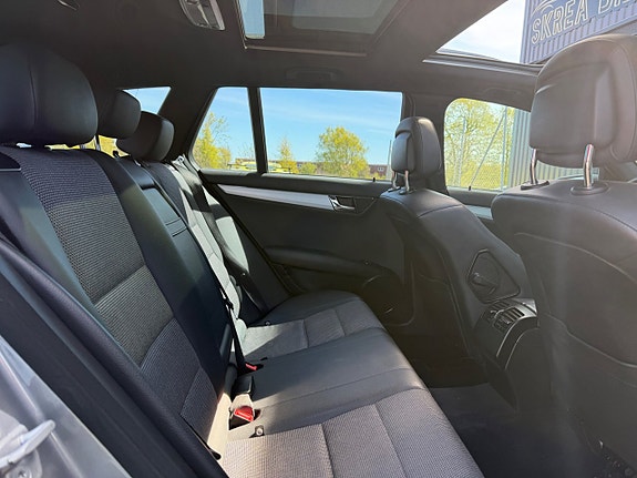 Mercedes-Benz C250 19 of 21