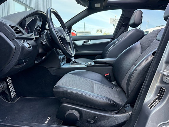Mercedes-Benz C250 16 of 21