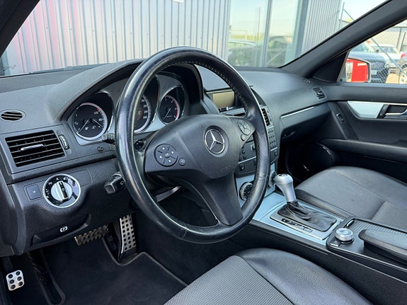 Mercedes-Benz C250 12 of 21