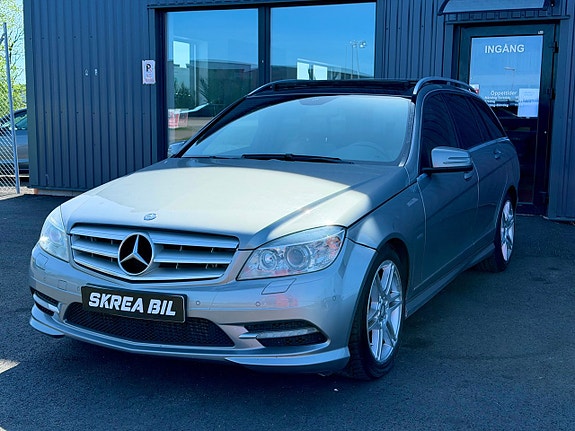 Mercedes-Benz C250 4 of 5