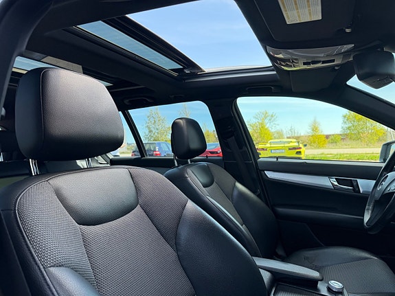 Mercedes-Benz C250 17 of 21