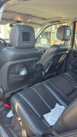 Mercedes-Benz ML430 3 of 3
