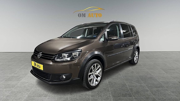 Volkswagen CrossTouran 2 of 5