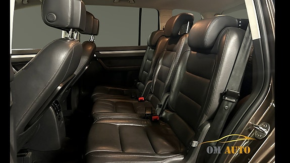 Volkswagen Touran Cross 12 of 13