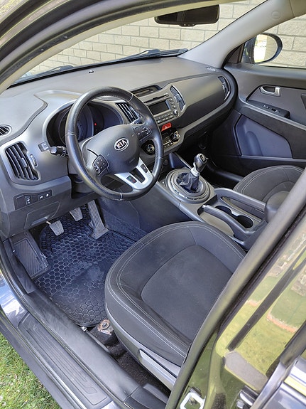 Kia Sportage 3 of 8
