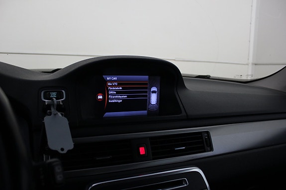 Volvo V70 18 of 21
