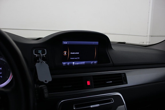 Volvo V70 16 of 21