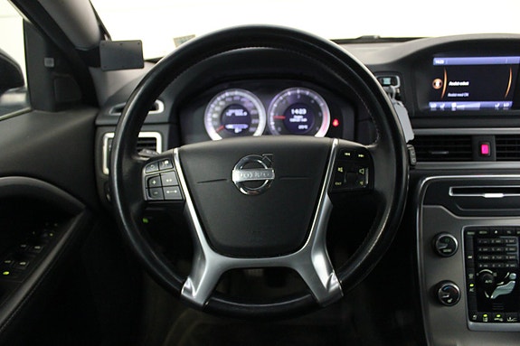 Volvo V70 13 of 21
