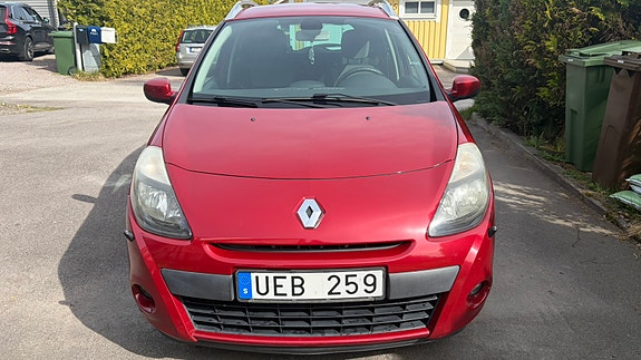 Renault Clio 2 of 5
