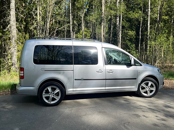 Volkswagen Caddy Maxi 3 of 5