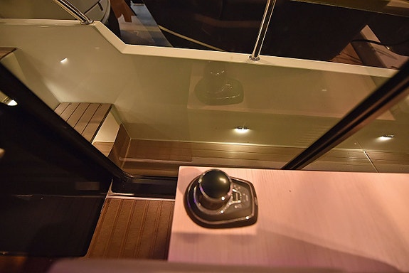 Aquador 35 AQ 16 of 24