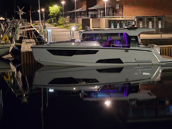 Aquador 35 AQ 3 of 24